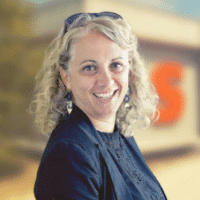 Nathalie, responsable d'exploitation Overseas Skipper Transit